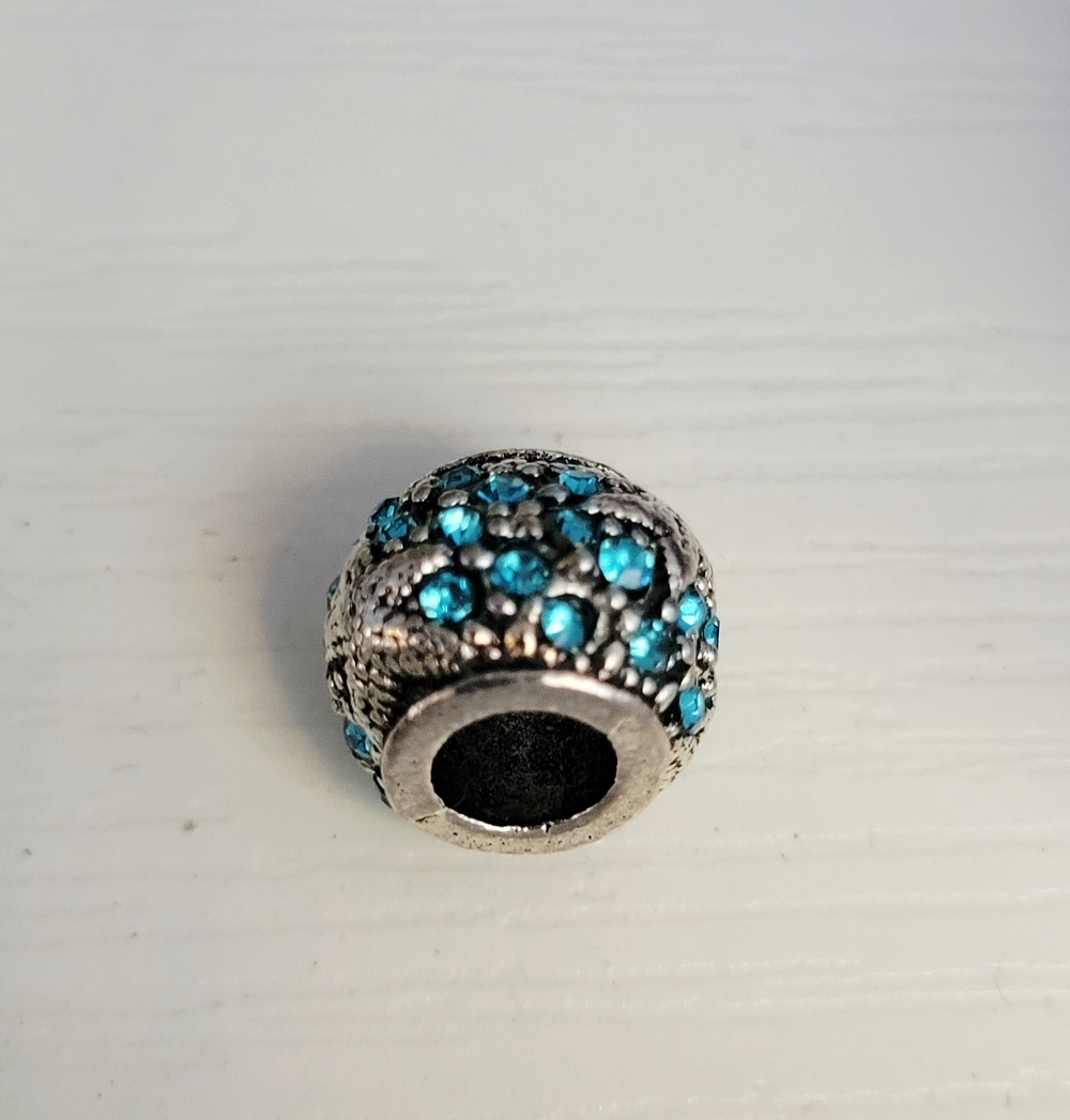 NWT For Pandora Charm Bracelet Luminescent Blue Rhinestones And Starfish Charm - Picture 4 of 4